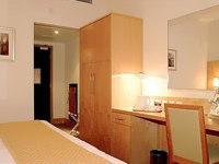 Hesperia London Victoria 4* ( Hotel in London, England )